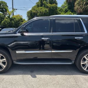صورة 4 لـ 2015 Cadillac ESCALADE LUXURY