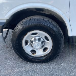 2015 Chevrolet EXPRESS 2500 — миниатюра 17