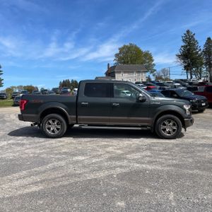 FORD F-150 LARIAT - 10