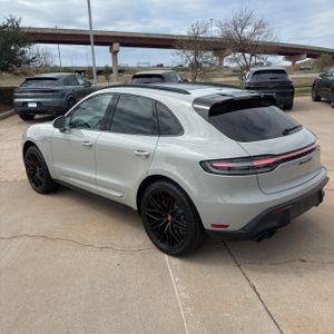 PORSCHE MACAN GTS - 5