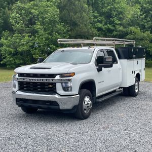 CHEVROLET SILVERADO - 1