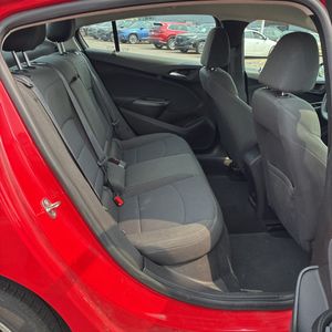 2017 Chevrolet CRUZE LT AUTO thumbnail 35