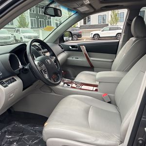 2013 Toyota HIGHLANDER LIMITED — миниатюра 31