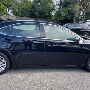 2015 Lexus ES 350 BASE thumbnail 11