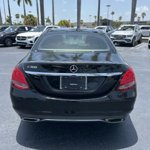 2015 Mercedes-BENZ C-CLASS photo 7