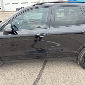 PORSCHE CAYENNE PLATINUM EDITION - 4