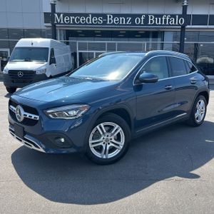 MERCEDES-BENZ GLA - 1