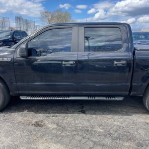 FORD F-150 XL - 4