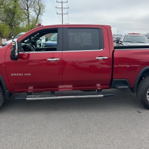 CHEVROLET SILVERADO - 4