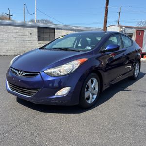 HYUNDAI ELANTRA GLS - 1