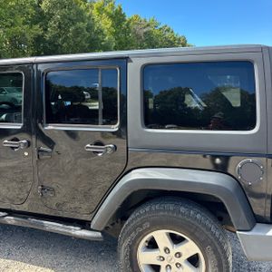 صورة 6 لـ 2017 JEEP WRANGLER UNLIMITED SPORT
