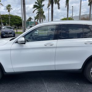 MERCEDES-BENZ GLC - 4