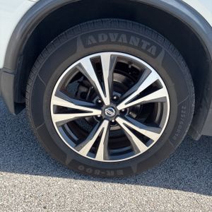 2018 Nissan ROGUE SL — миниатюра 19