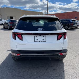 HYUNDAI TUCSON SEL - 7