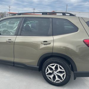 SUBARU FORESTER PREMIUM - 6