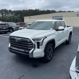 TOYOTA TUNDRA - 1