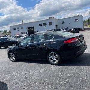FORD FUSION SE - 3