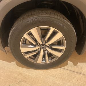 2023 Nissan PATHFINDER SL 缩略图 17