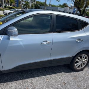 HYUNDAI TUCSON LIMITED - 3