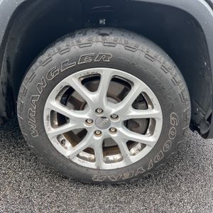 2014 JEEP CHEROKEE LATITUDE — миниатюра 19