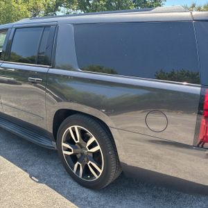 CHEVROLET SUBURBAN PREMIER - 6