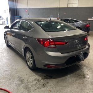 HYUNDAI ELANTRA VALUE EDITION - 5
