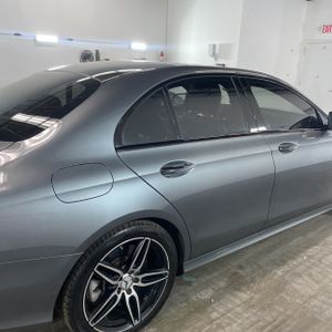 MERCEDES-BENZ E-CLASS - 9