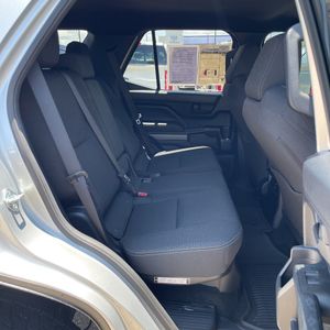 2026 Toyota 4RUNNER SR5 — миниатюра 35