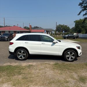 MERCEDES-BENZ GLC - 10