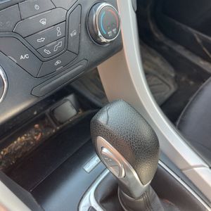 صورة مصغرة 72 لـ 2014 FORD FUSION SE
