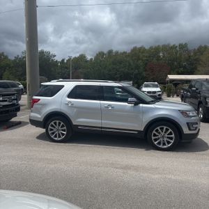 FORD EXPLORER LIMITED - 10
