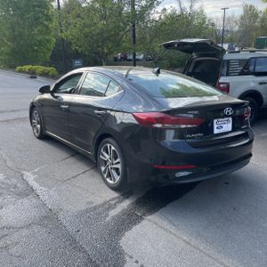 HYUNDAI ELANTRA LIMITED - 5