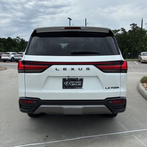 LEXUS LX 700H OVERTRAIL - 7