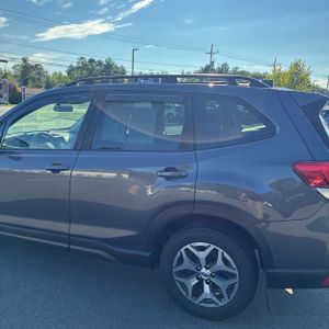 2023 Subaru FORESTER PREMIUM — фото 6