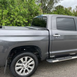 TOYOTA TUNDRA - 9