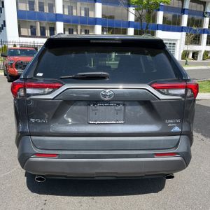 TOYOTA RAV4 - 7