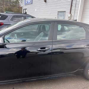 KIA FORTE GT-LINE - 4