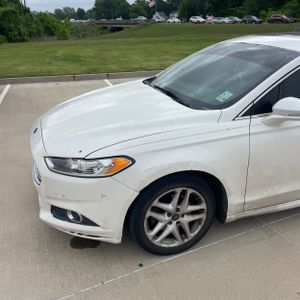FORD FUSION SE - 2