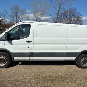FORD TRANSIT 150 - 4