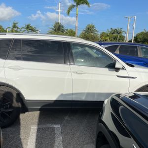 صورة 10 لـ 2022 Volkswagen TIGUAN SE