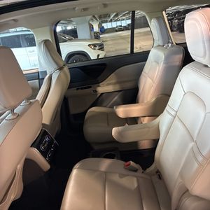 2023 Lincoln AVIATOR STANDARD thumbnail 33