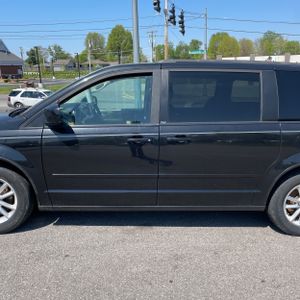DODGE GRAND CARAVAN SXT - 4