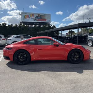 Porsche 911 Carrera - 10