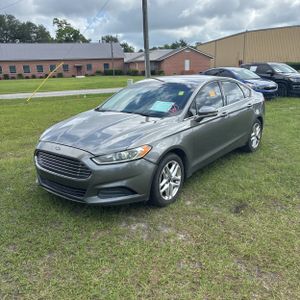 FORD FUSION SE - 1