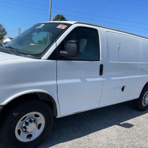 CHEVROLET EXPRESS 2500 - 2
