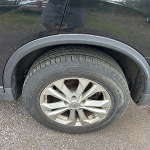 2016 Nissan ROGUE SV 缩略图 18
