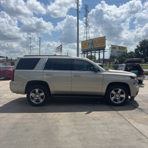 2017 Chevrolet TAHOE LS photo 10