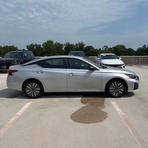 صورة 10 لـ 2024 Nissan ALTIMA 2.5 SV