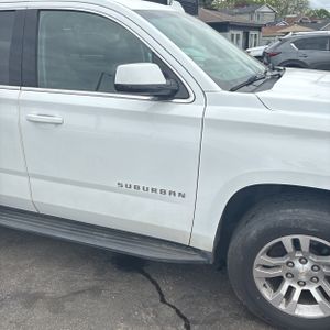 CHEVROLET SUBURBAN LT - 10