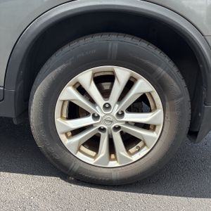 2014 Nissan ROGUE SV — миниатюра 18
